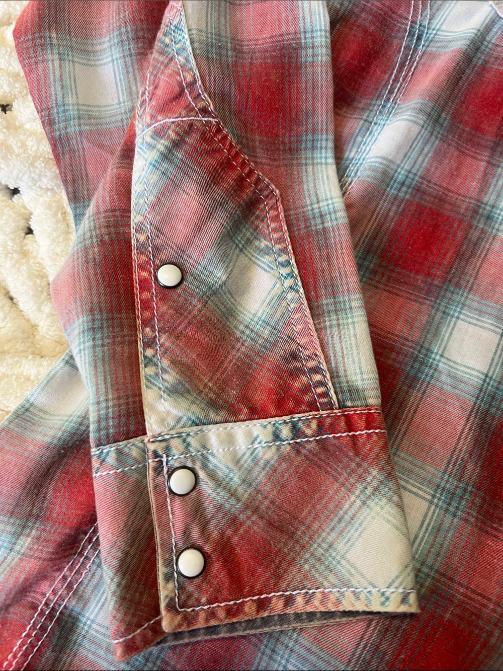 BKE Men's Red and Light Blue Plaid Button-Down Shirt - Picture 3 of 5